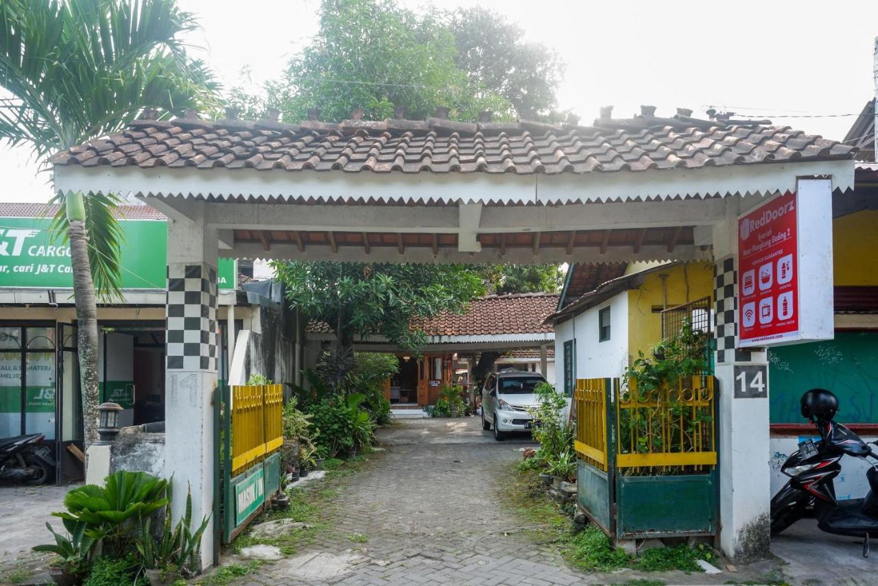 Reddoorz Syariah Near Plengkung Gading 2 Hotel Yogyakarta Eksteriør billede