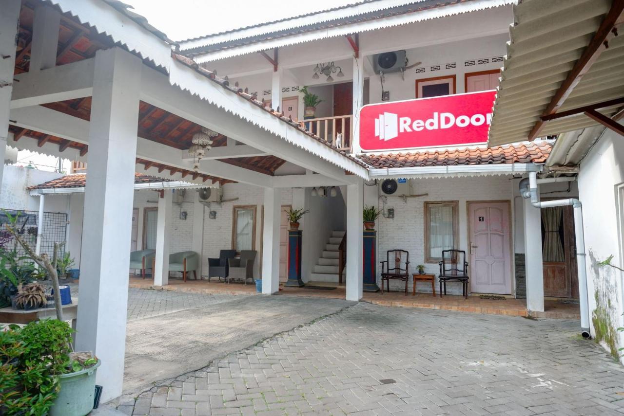 Reddoorz Syariah Near Plengkung Gading 2 Hotel Yogyakarta Eksteriør billede