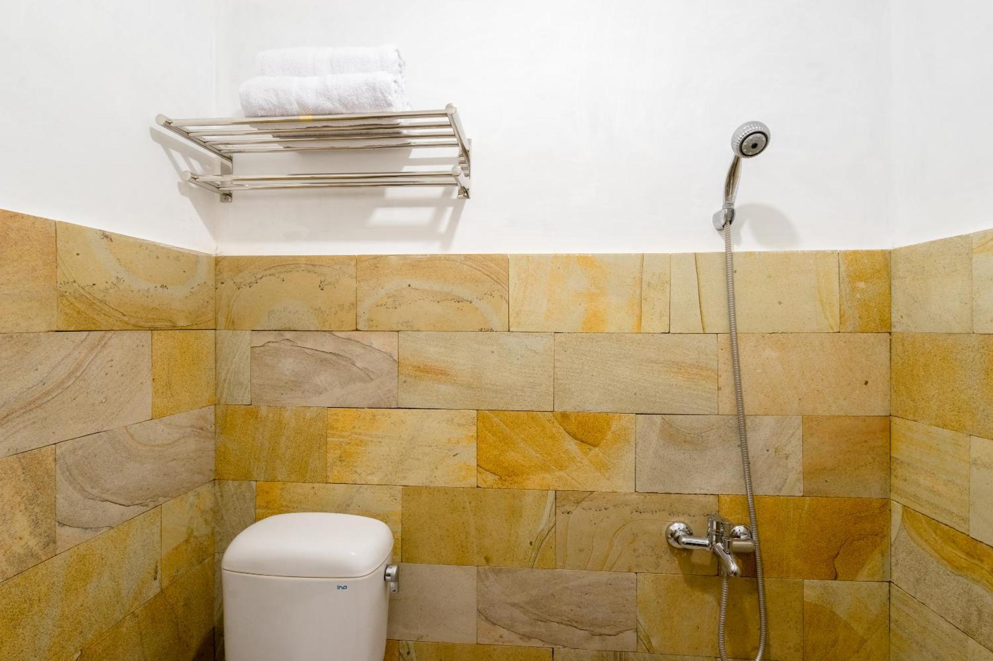 Reddoorz Syariah Near Plengkung Gading 2 Hotel Yogyakarta Eksteriør billede